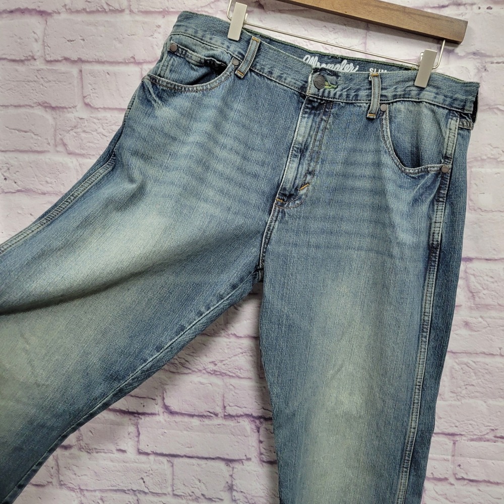 Wrangler Retro Slim Straight Jeans Mens 36x32 Blue Denim Y2K Gorpcore Western - Picture 3 of 10